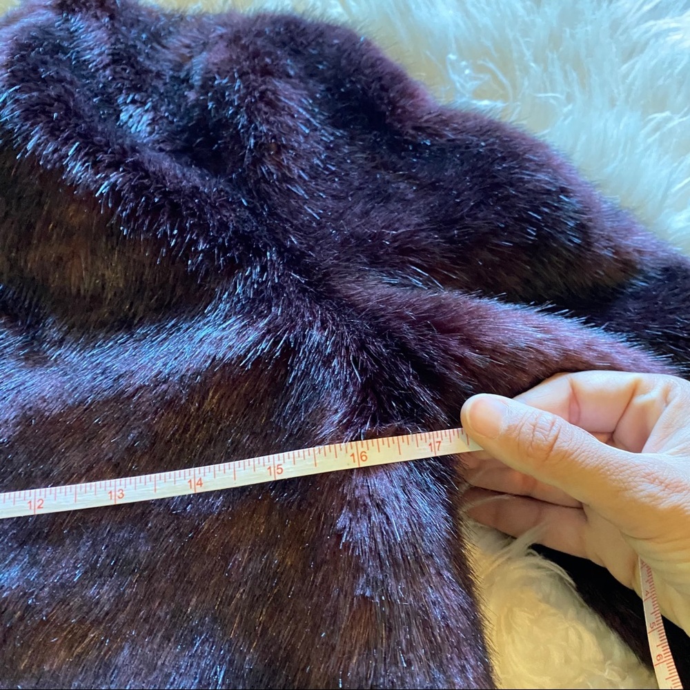 Club Monaco faux fur burgundy jacket - Picture 7 of 12